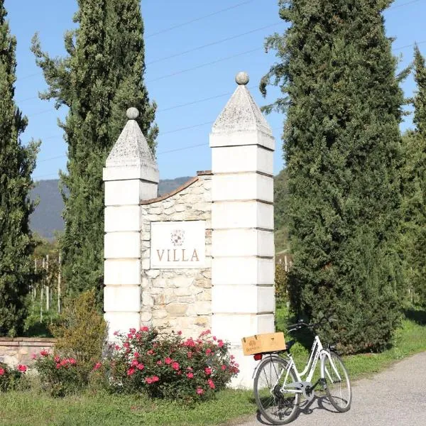 Villa Gradoni, hotel en Monticelli Brusati