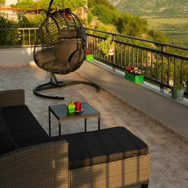 Apartment Village house, hotell sihtkohas Ravno