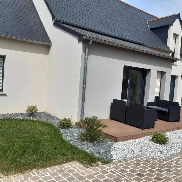 Cœur de ville, chambre confortable à louer en Bretagne, hotel in Lanrelas