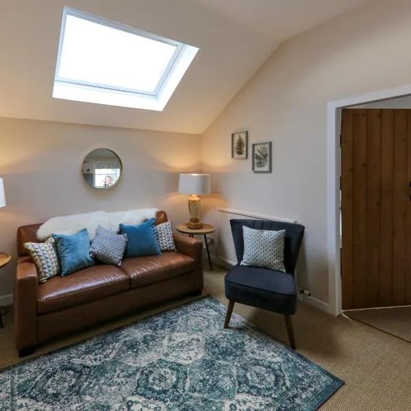 Postbox Cottage, hotel in Melrose