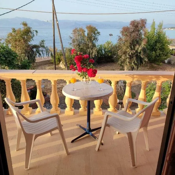 Makris Apartments, hotel v destinaci Roda