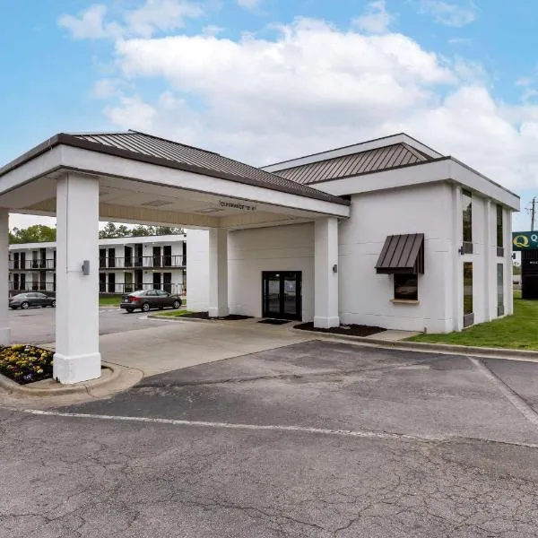 Quality Inn - Roxboro South, hotel in Rougemont
