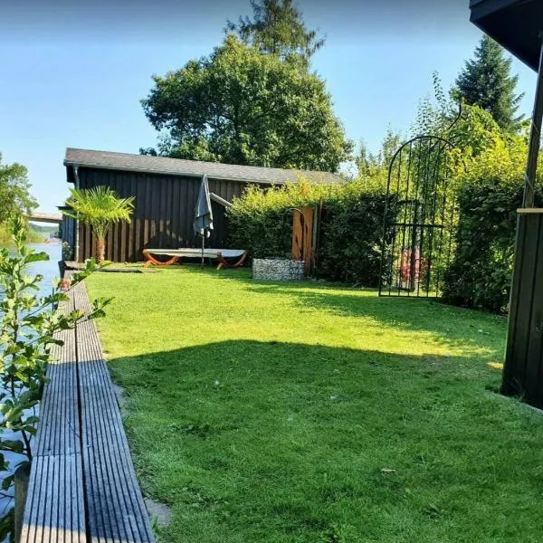 Ferienwohnung an der Havel, khách sạn ở Priepert