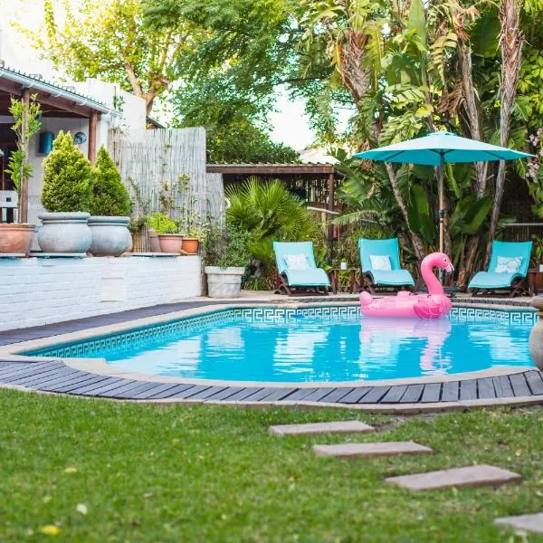 Khashamongo B & B, hotel v destinaci Somerset West