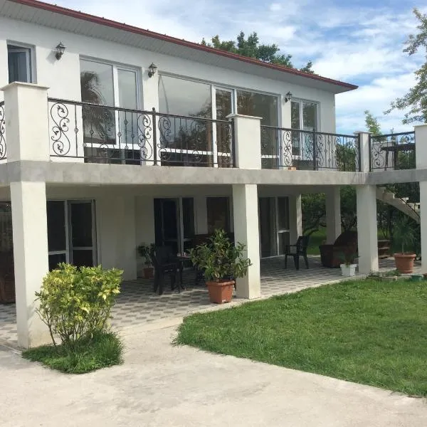 아나클리아에 위치한 호텔 Beach house