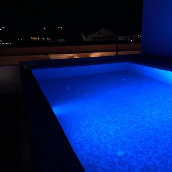 METROPOLIS Argostoli House/villa with garden & pool-jacuzzi, hotel in Argostoli