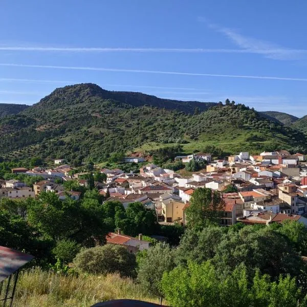 Casa rústica de pueblo en Sierra de Alcaraz, hotel i Villanueva de la Fuente