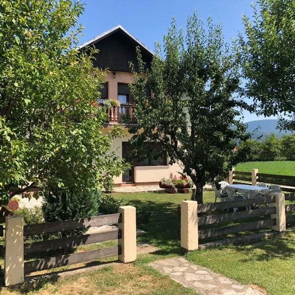 Apartment Arya, hotel in Frkašić