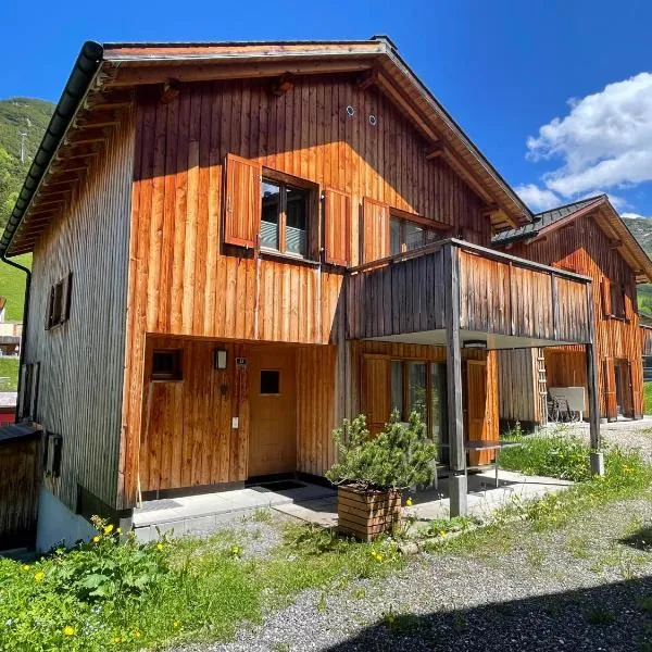 Ferienhaus Elisabeth - zentral, geräumig und familienfreundlich, hotel in Malbun