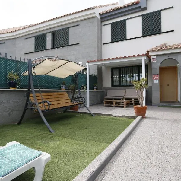 Masvacation Calle Lanzarote B, 4Room, Terrace, hotel in Playa del Ingles