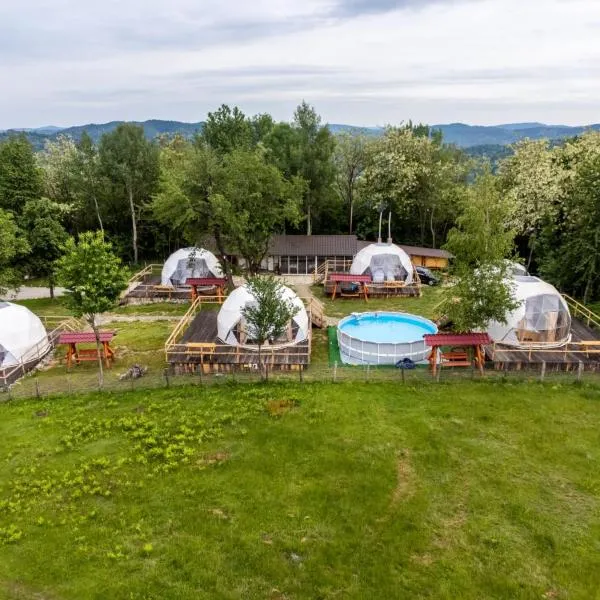 Brancoveanu Glamping, hotel Văratici városában