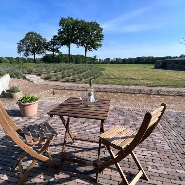 Whaaw Herentals, hotel v destinaci Herentals
