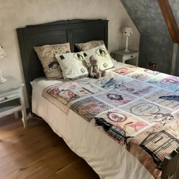 Chambre double avec SDB privée au milieu des champs, hotel i Teloché