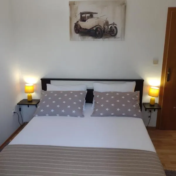 Kalauz Rooms, hotel em Lozovac