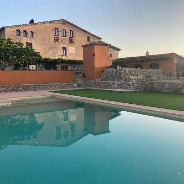 Mas Teixidor, Masia entre Girona y la Costa Brava, hotel Caldes de Malavellában