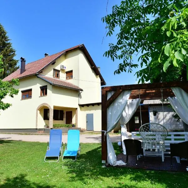 Studio Ivona, hotel in Rakovica