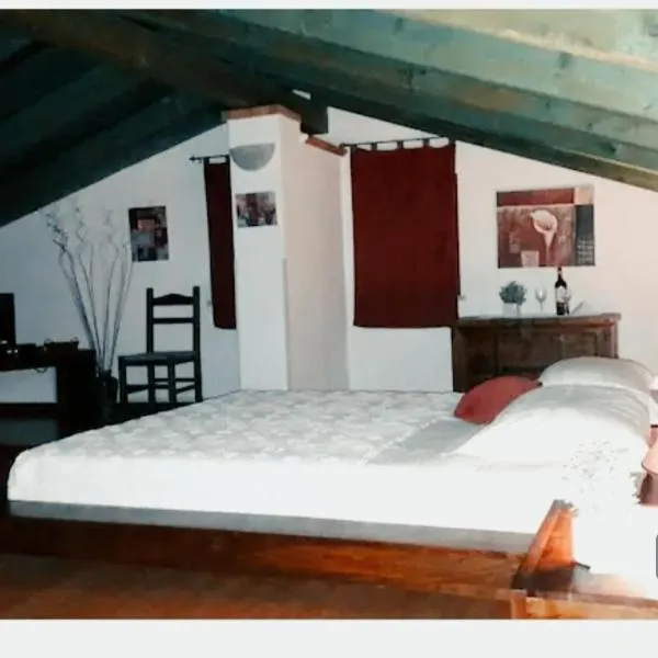 La fontanella, hotel em Loceri