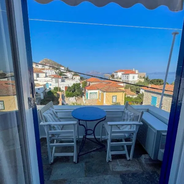 Zoe Apartments No 6 , Hydra Island Greece, hotel v destinaci Hydra