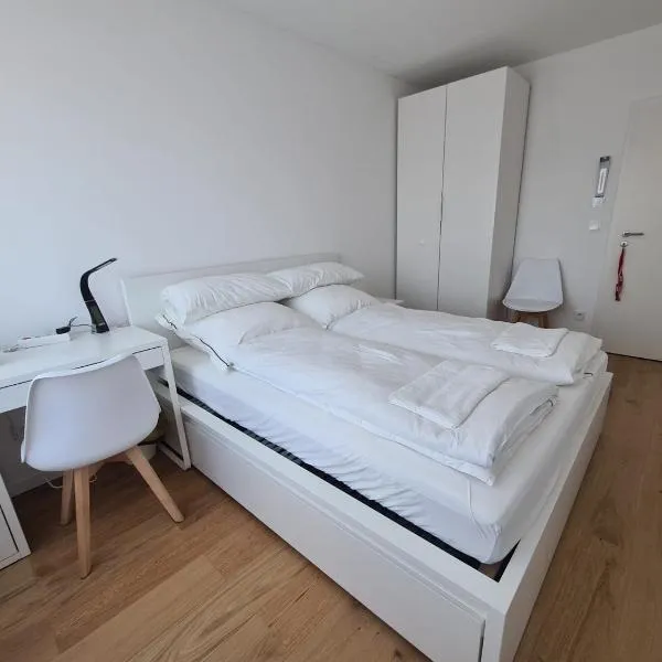 Private Room near Hannover Fair, hotel v destinaci Hannover