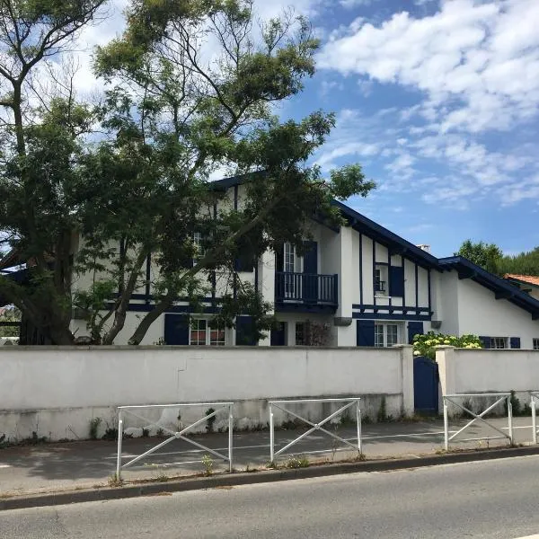 Haritza – hotel w mieście Anglet