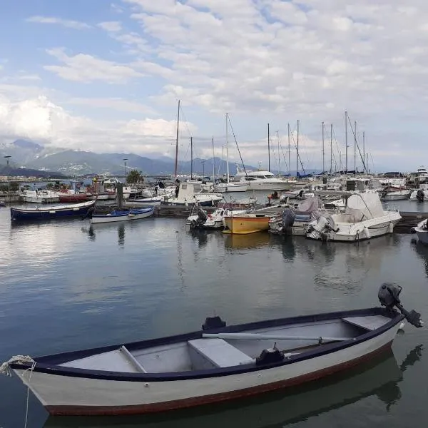 BOCCA DI MAGRA Appartamento, hotell sihtkohas Bocca di Magra