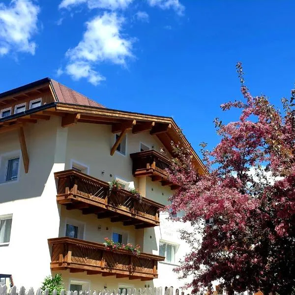 Appartements Plattlerhof, hotel di Serfaus