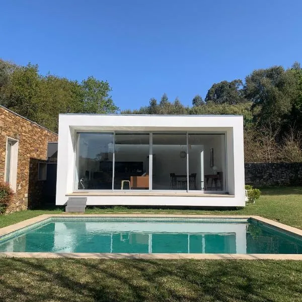 Villa do Val Seixas - Piscina Privada, hotel u gradu 'Seixas'