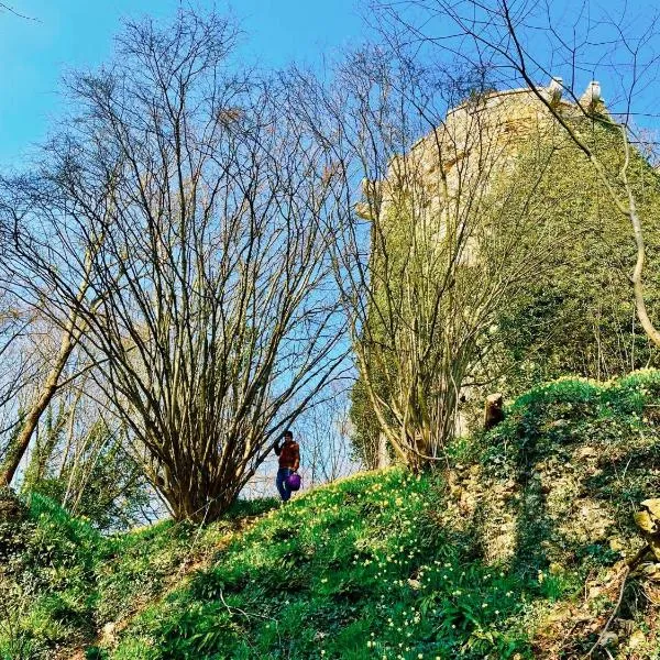 Gite nadège à l Ombre d'une Tour, hôtel à Tournebu