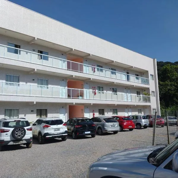 Apartamentos Margarida, hotel v destinaci Ubatuba