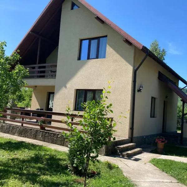 Casa cu Scări: Comarnic şehrinde bir otel