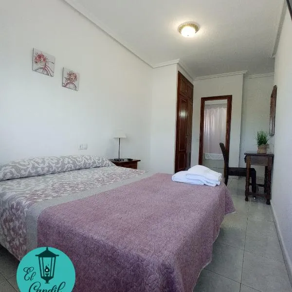 EL CANDIL, hotel Villacastínban