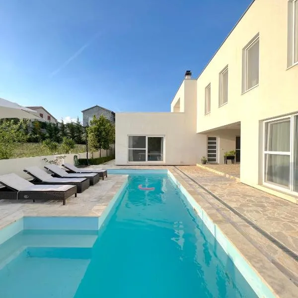 Villa Njord، فندق في جاسينايس