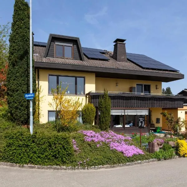 Ferienwohnung im Alpenblick, khách sạn ở Steinen