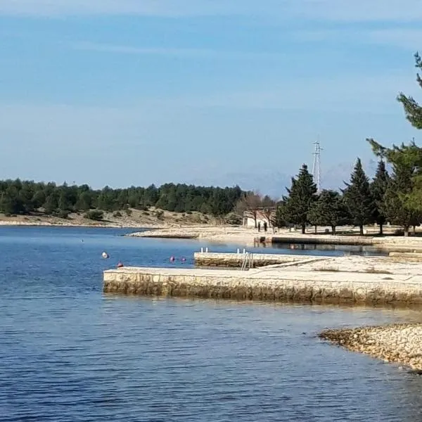 Apartments Punta, hotel u gradu Smilčić