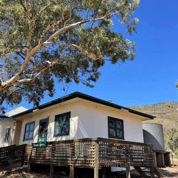 Shearers Quarters - The Dutchmans Stern Conservation Park, hotel in Quorn