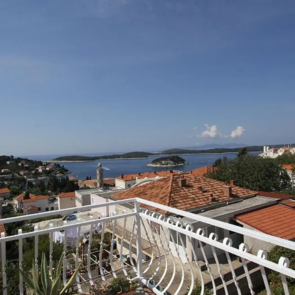 Tanya-Apartments and Rooms, hotel in Hvar