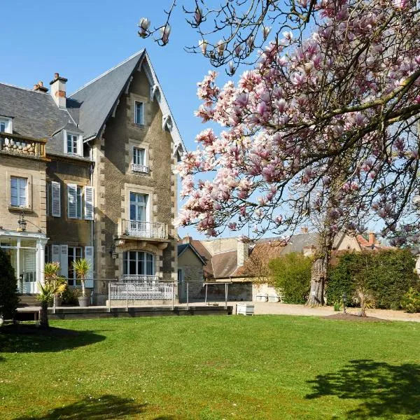 Le Clos De Bourgogne, hotel in Gennetines