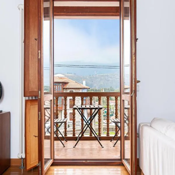 Vivienda Vacacional Leo, hotel v destinaci Andrín