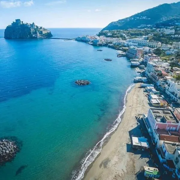 Beach House Ischia, hotel v Ischii