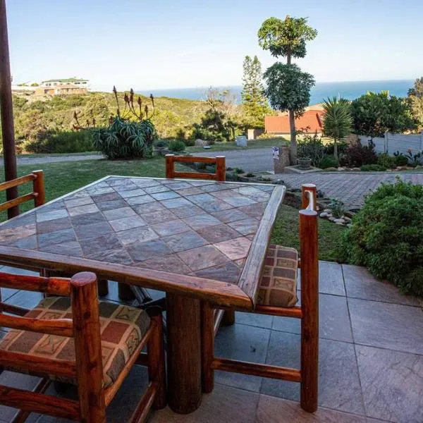 2 Bedroom Holiday Flat in Dana Bay, hotel in Mossel Bay