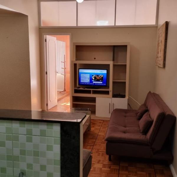 Luxo lateral quadra da Praia