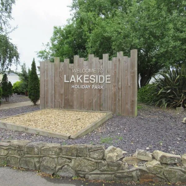 Chichester Lakeside Self-Catering Holiday Home, hotel v destinaci Chichester