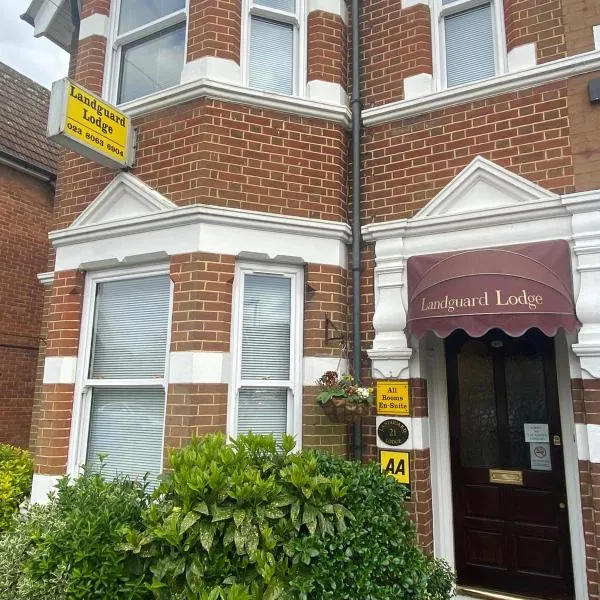 Landguard Lodge Guest House, hotel v destinaci Southampton