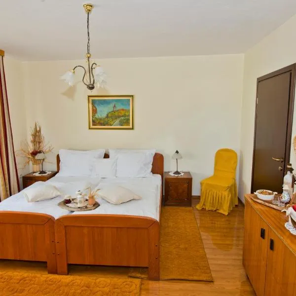 Hostel Žganjer, hotel u gradu Draganići