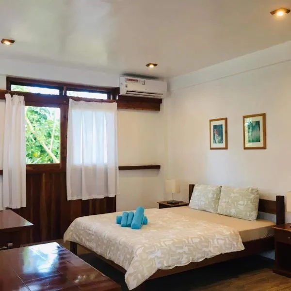 Pahiluna Guesthouse, hotel v destinaci Panglao