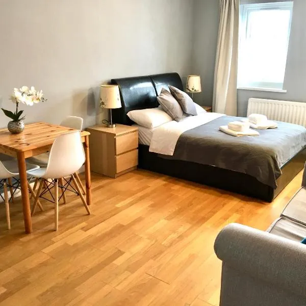 Lovely Studio Room in the heart of Kingston upon Thames: Kingston upon Thames şehrinde bir otel