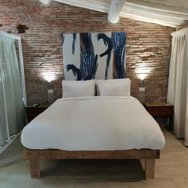 Inside the Wall, hotel v destinaci Lucca