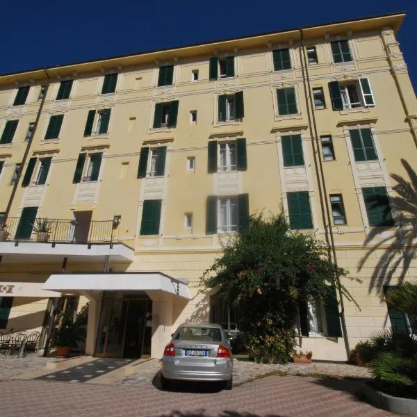 Hotel Esperia, hotel in Spotorno