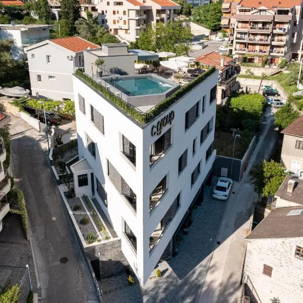 C Group apartments, hotel in Kotor