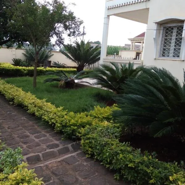 MANOIR DES PRINCESSES BAFOUSSAM, hôtel à Bafoussam